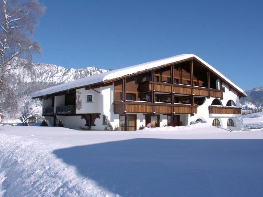 Landhaus Schnoeller Tannheim Kültér fotó